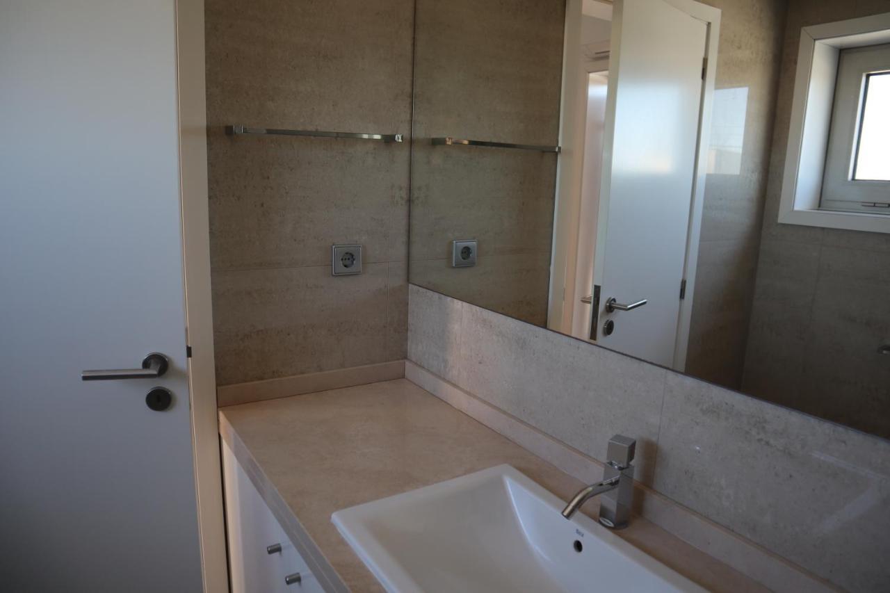 Villa Dos Salgados, 5Bdr, Beach Front, Near Salgados Golf Club กีอา ภายนอก รูปภาพ